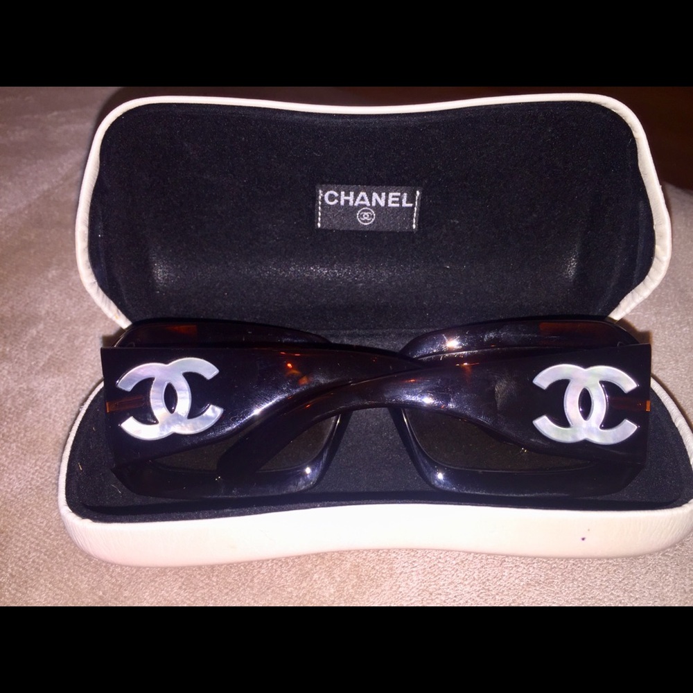 CHANEL Mother of Pearl Sunglasses 5076-H Brown - Picture 3 of 8